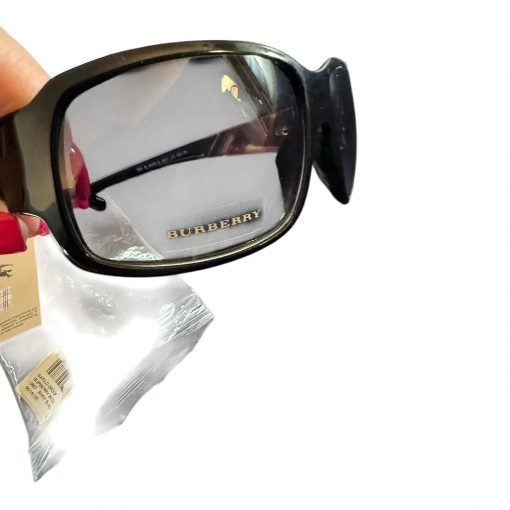 Vintage Burberry Nova Check Embossed Sunglasses - Picture 9 of 10